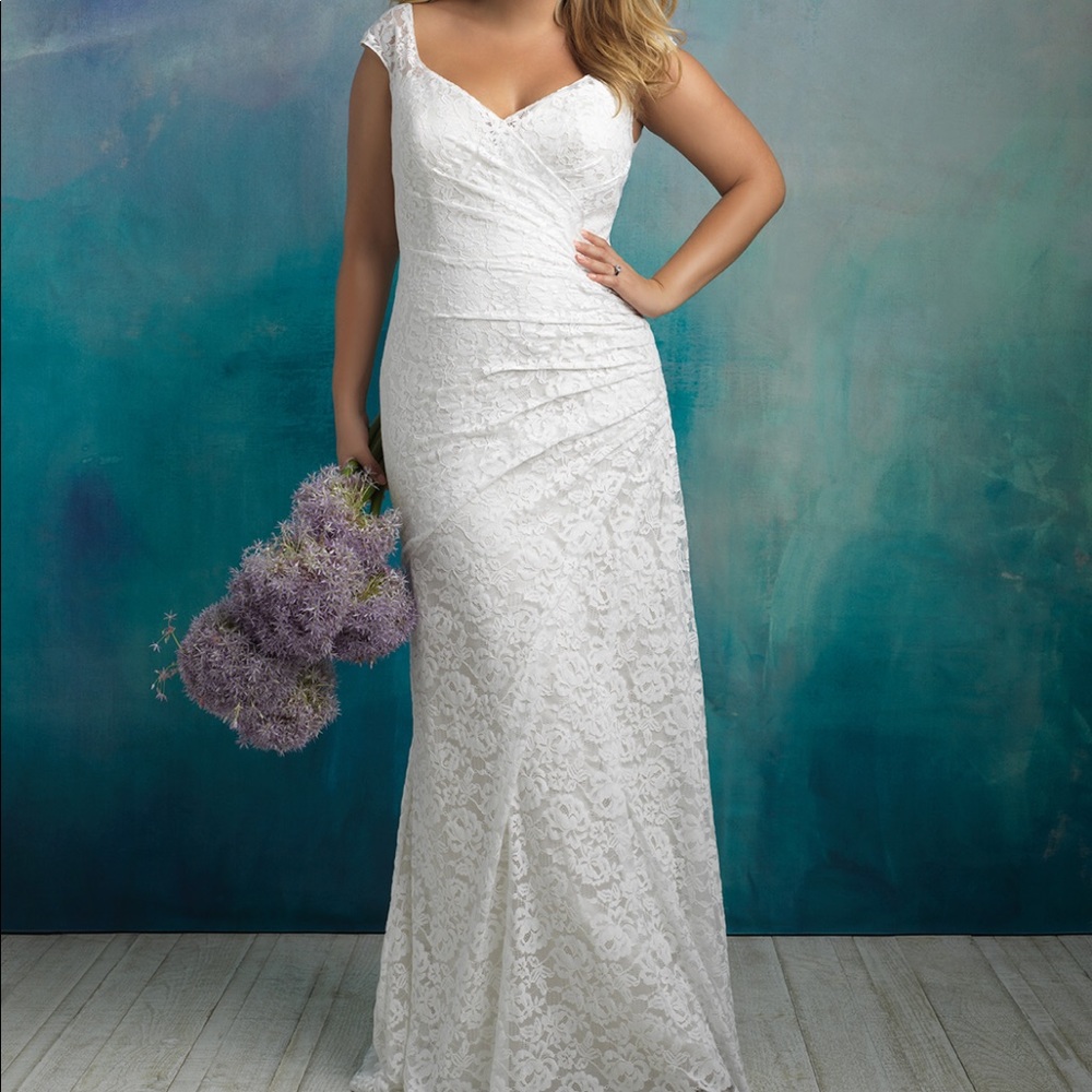 Wedding dress
